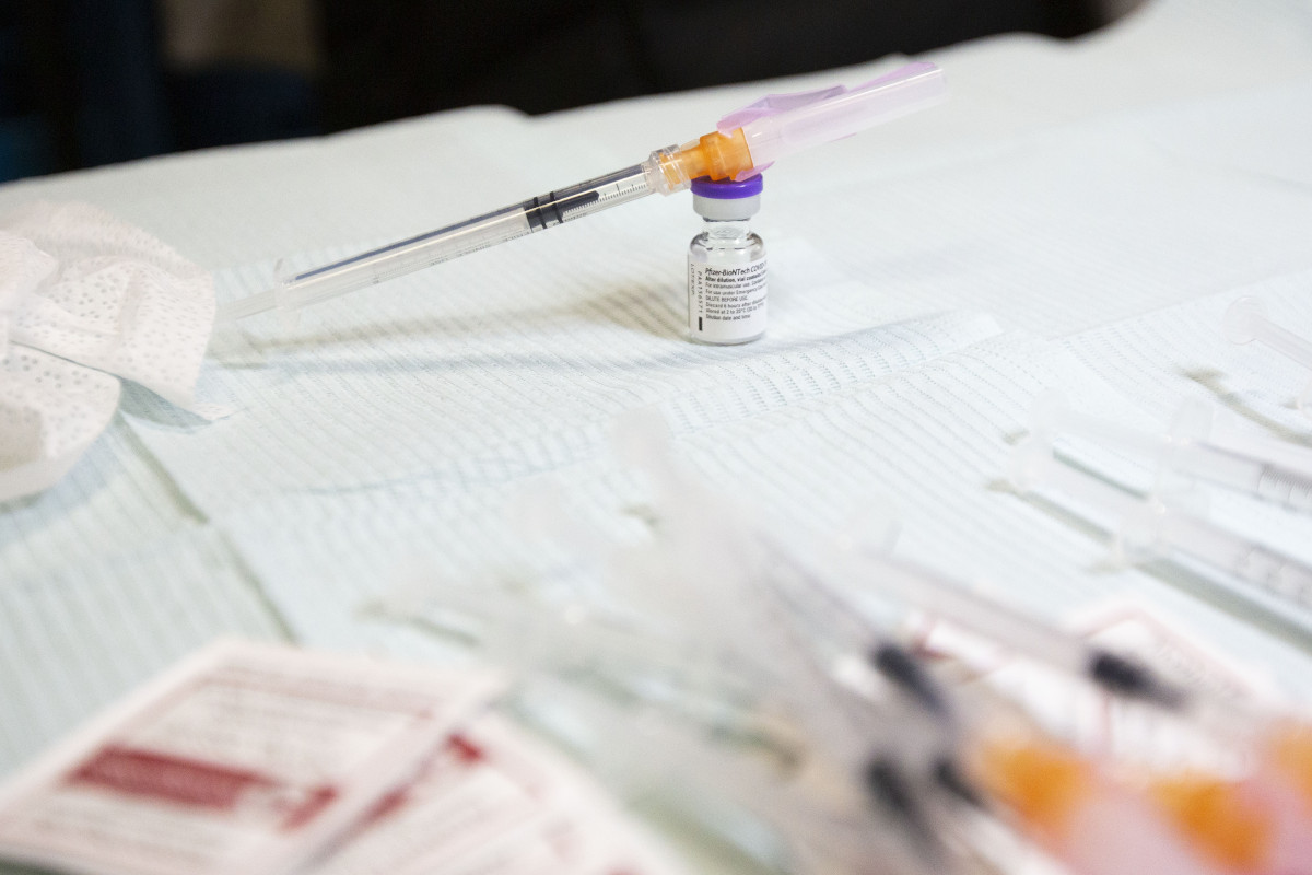 Who is eligible for a COVID-19 vaccine in Ontario and how can they book a shot?