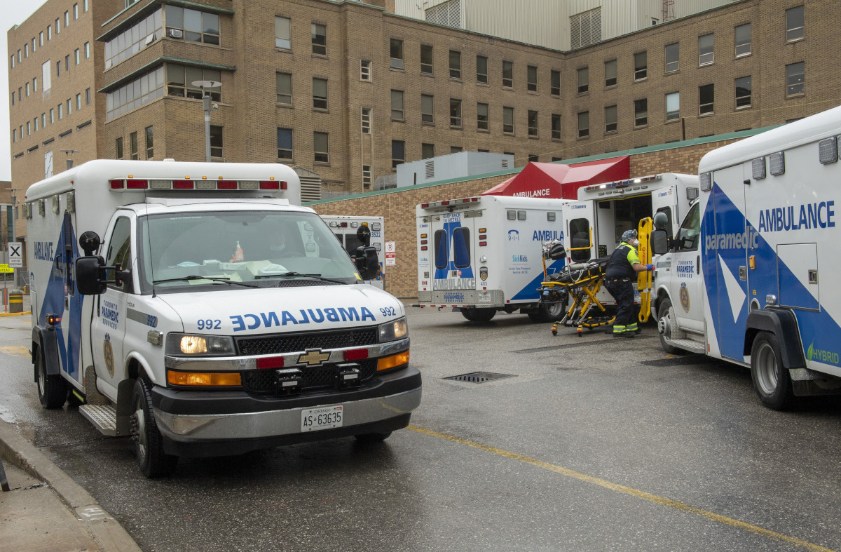 Restrictions lifting as COVID infections slow; Ontario resumes non-urgent procedures
