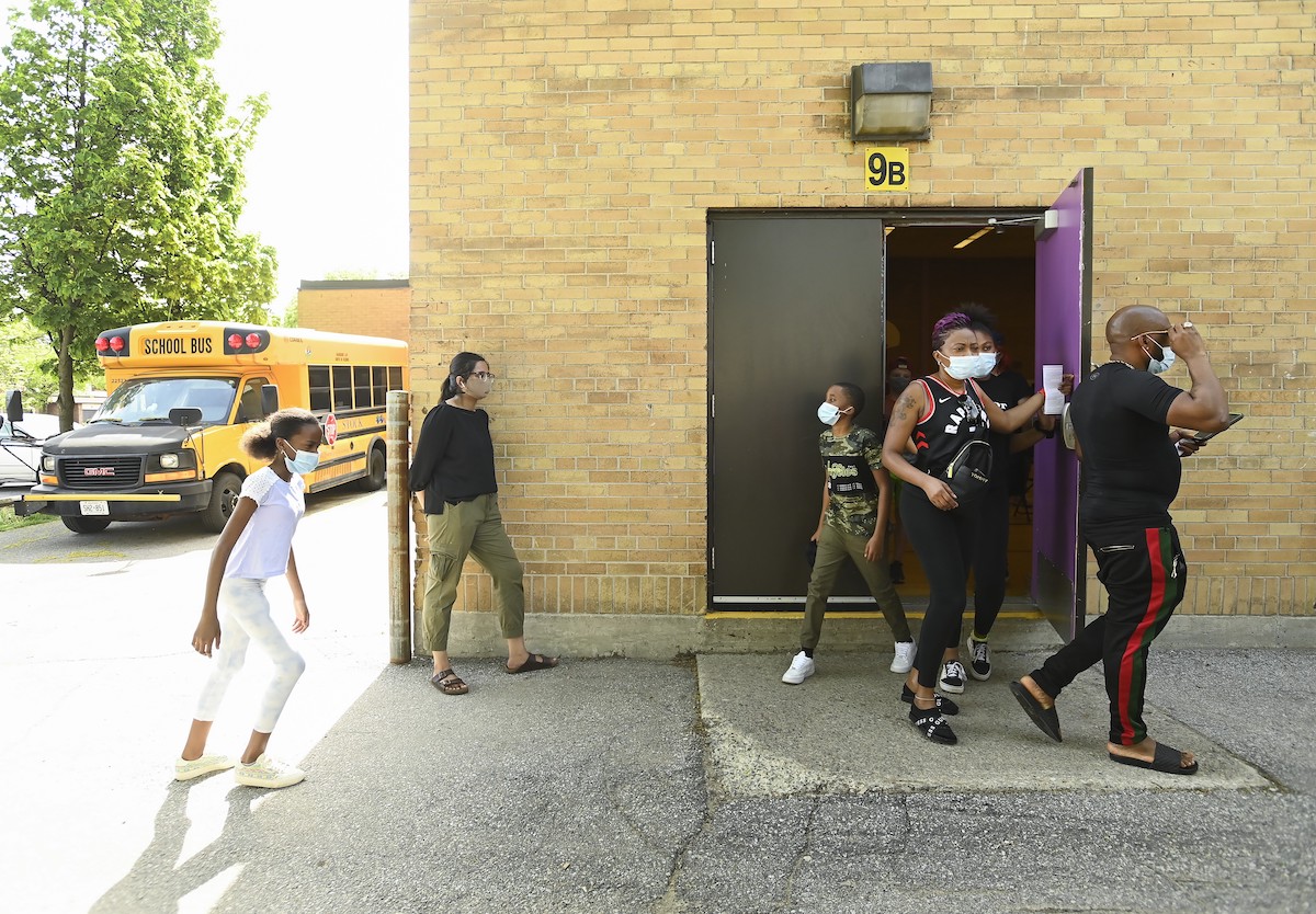 Ontario details rapid testing protocol for school boards as schools report cases