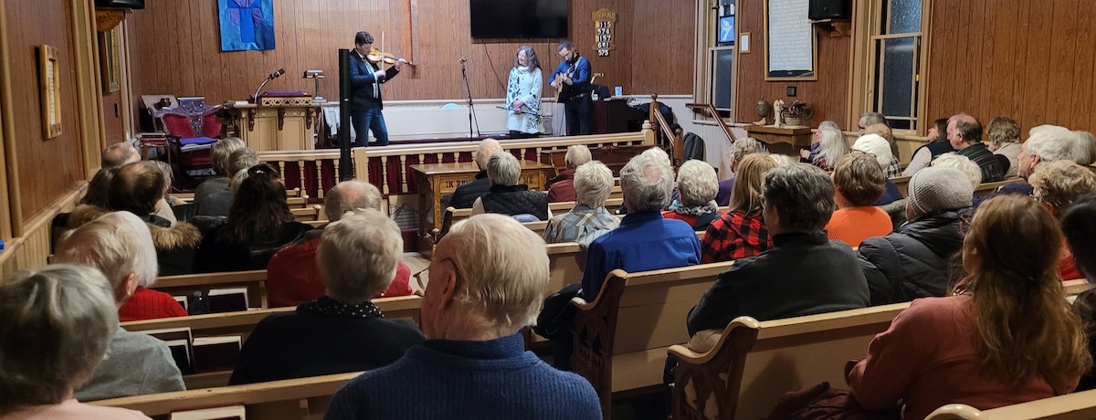 Small Town, Big Sounds: Cedar Hedge Music Series Hits a High Note!